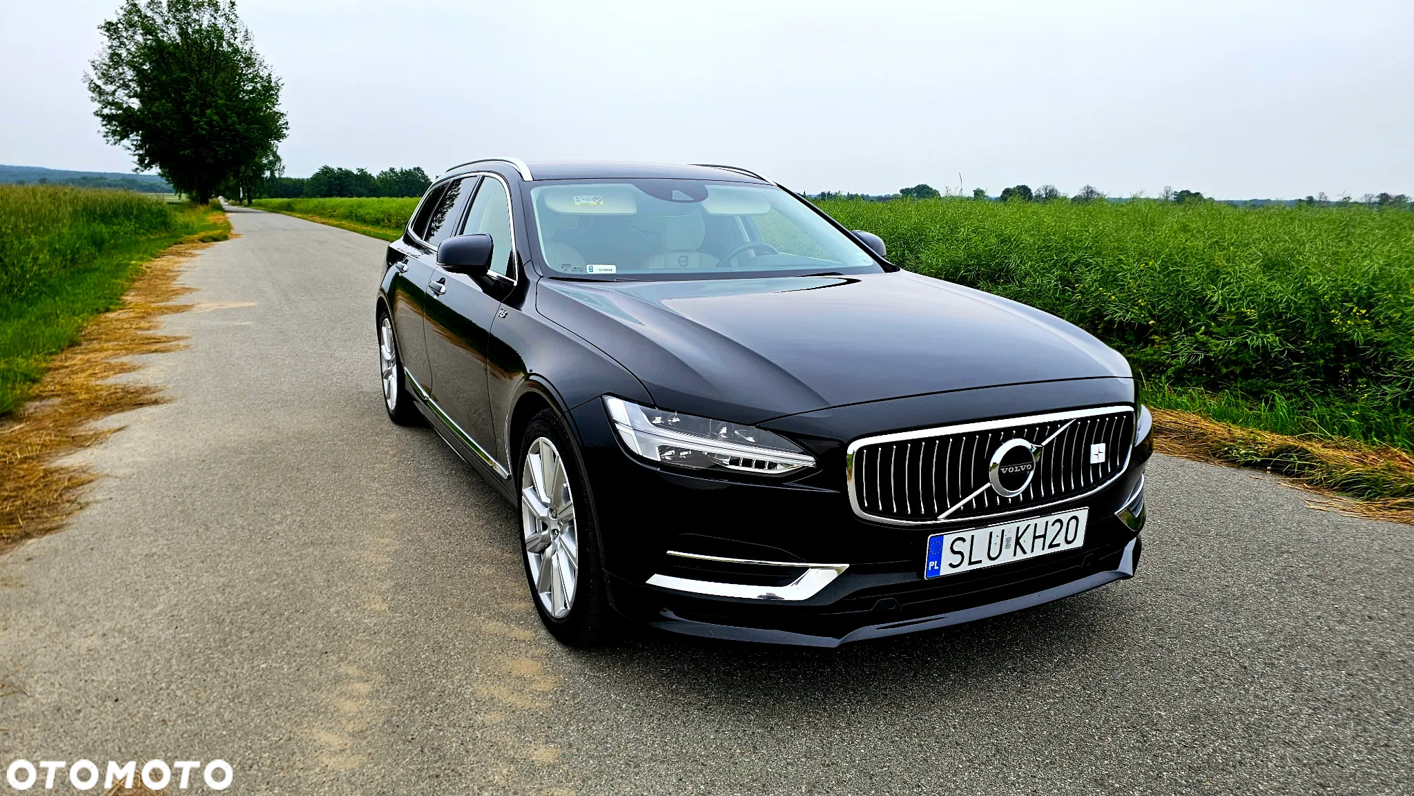 Volvo V90 T8 AWD Plug-In Hybrid Inscription - 21