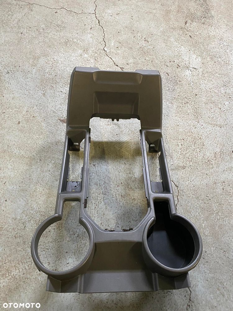 Land Rover Discovery UCHWYT NA KUBEK fjv500172xxx - 1