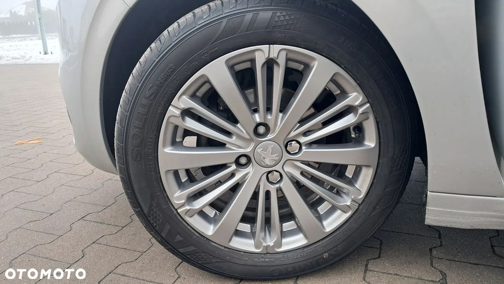 Peugeot 208 1.2 PureTech Allure - 25