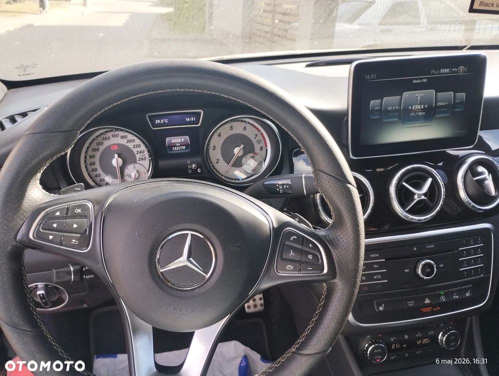 Mercedes-Benz CLA 250 4Matic 7G-DCT - 7