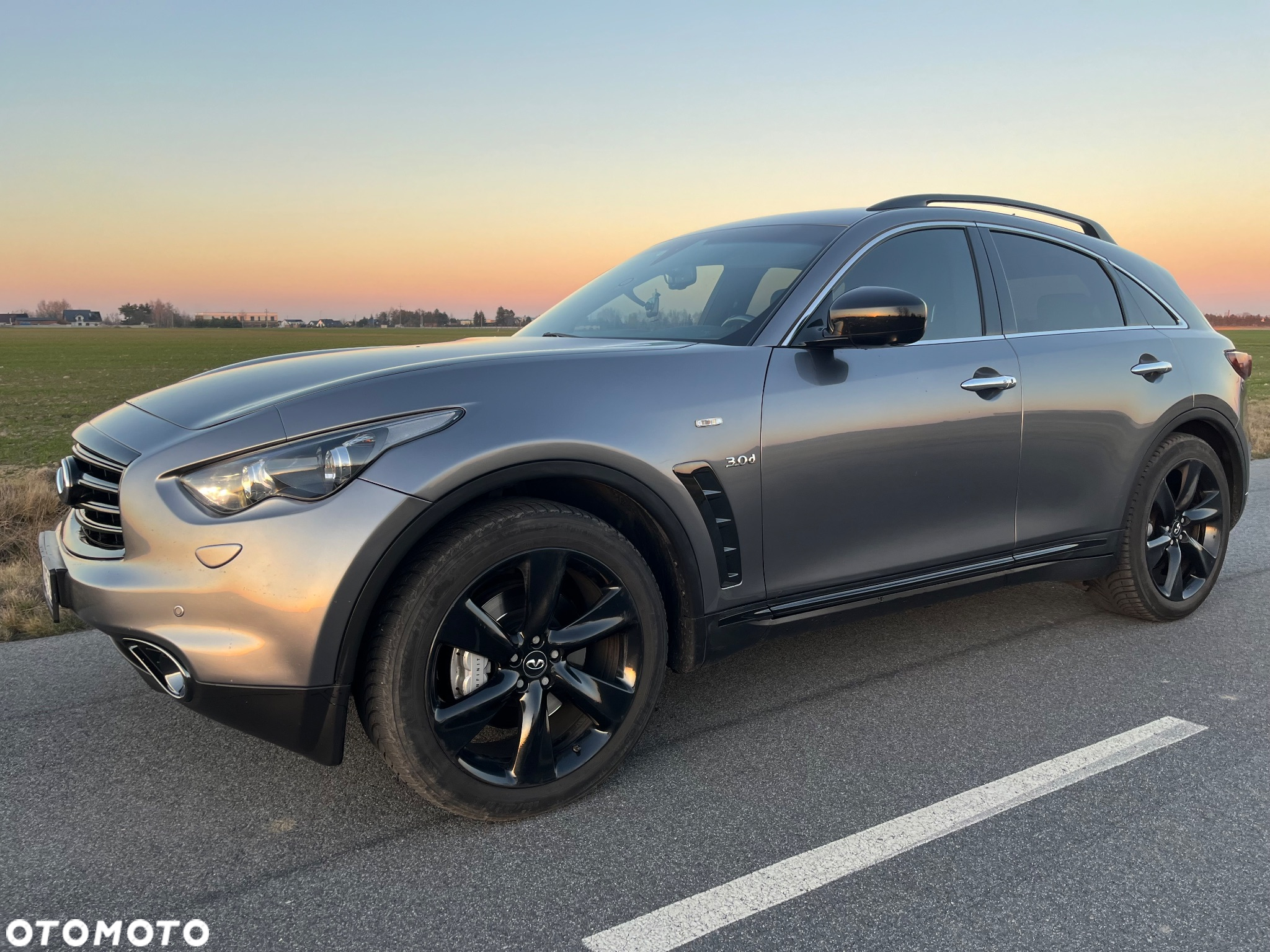 Infiniti QX70 3.0d S - 13
