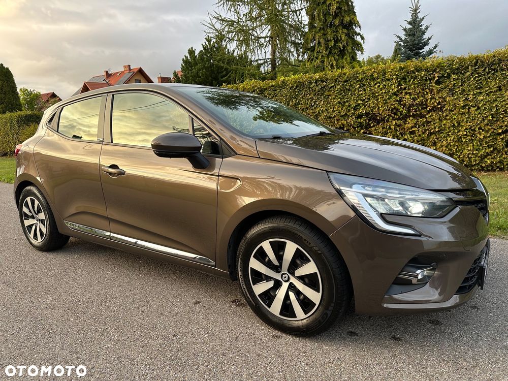 Renault Clio E-TECH Hybrid 140 INTENS - 1