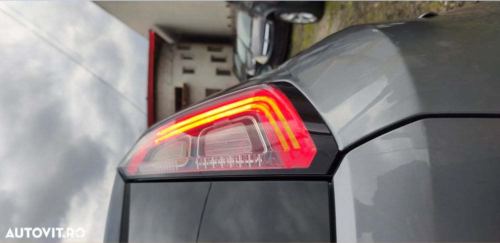 Fiat Grande Punto 1.4 16V Emotion - 32