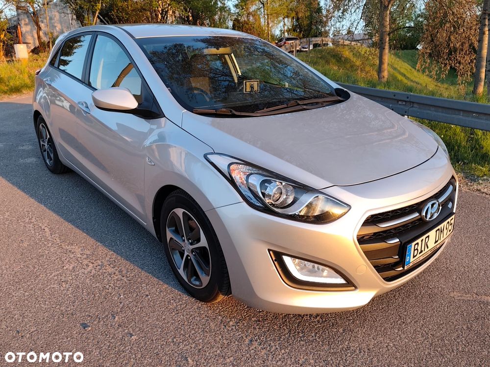 Hyundai i30 blue 1.4 YES Silver - 22