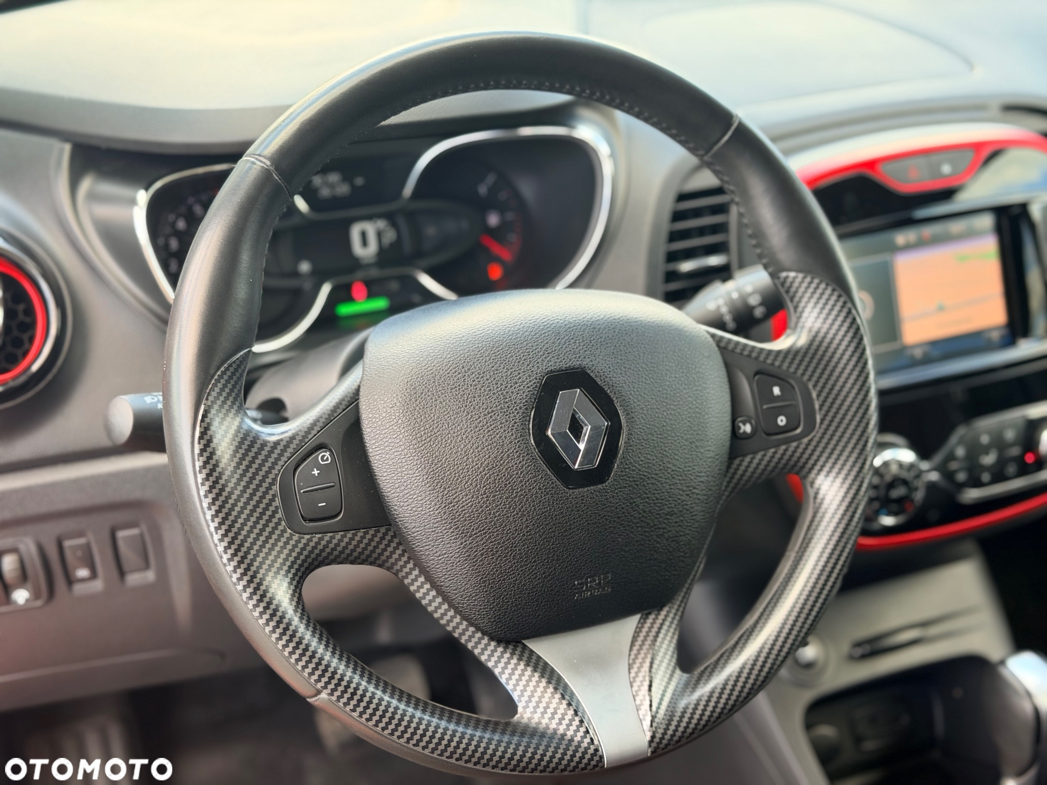 Renault Captur 1.2 TCe Helly Hansen EDC - 13