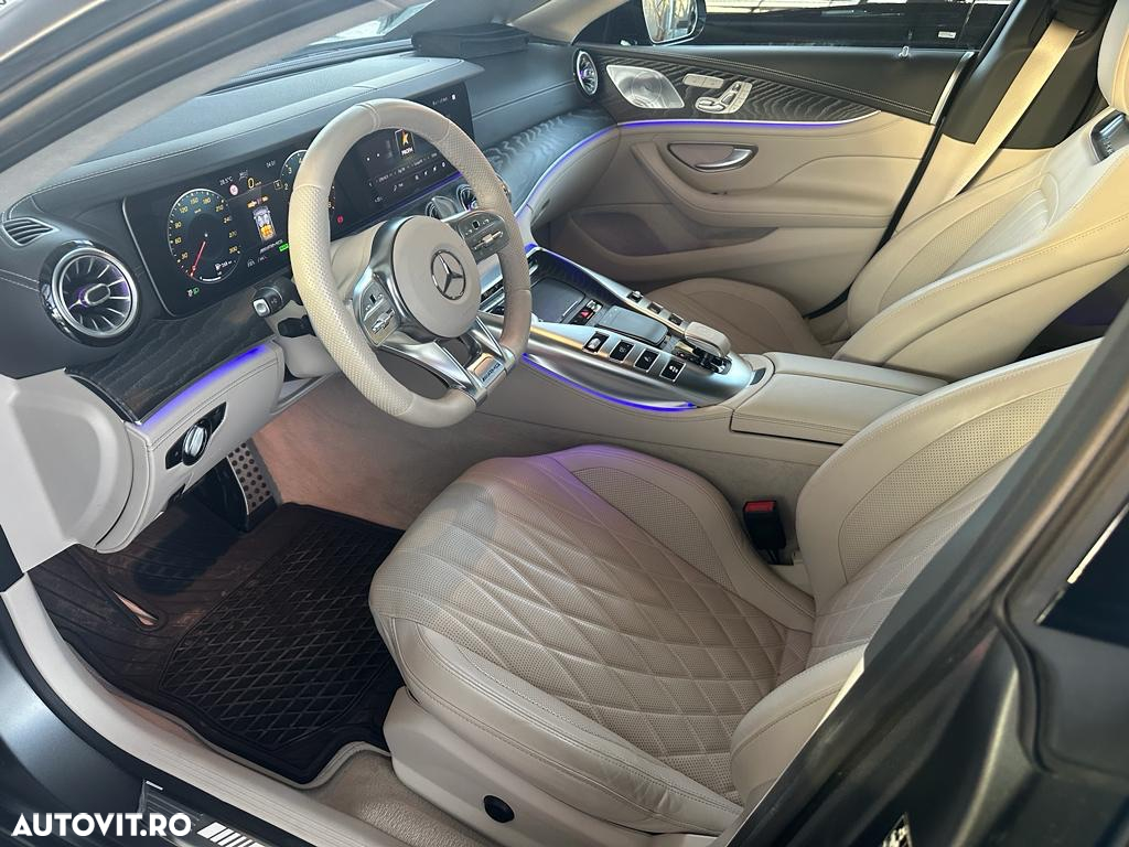 Mercedes-Benz AMG GT 53 4MATIC+ MHEV - 19