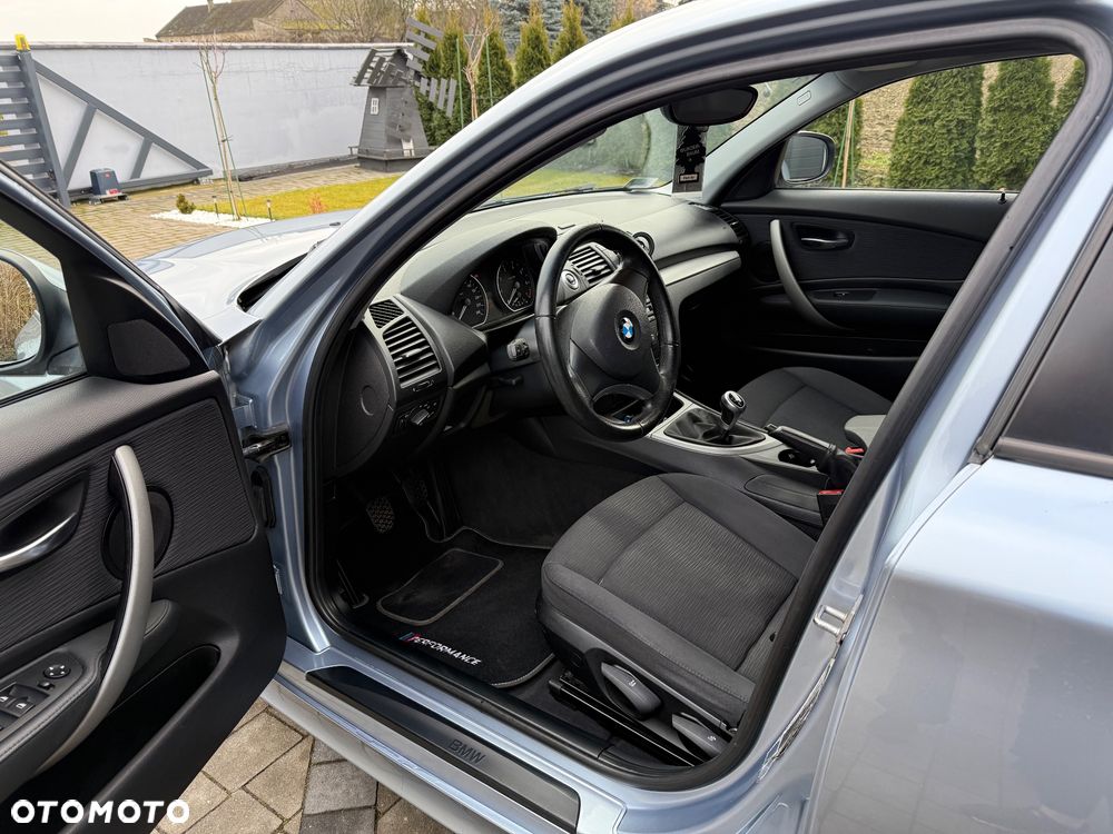 BMW Seria 1 116i - 10