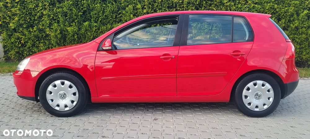Volkswagen Golf - 22