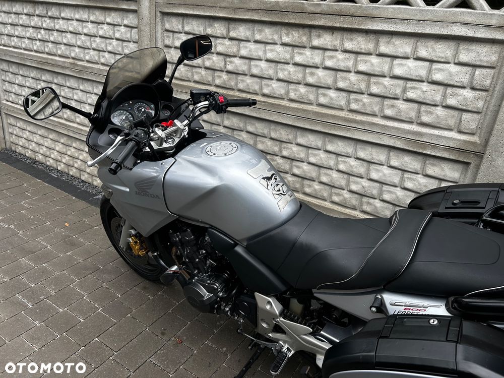 Honda CBF - 23