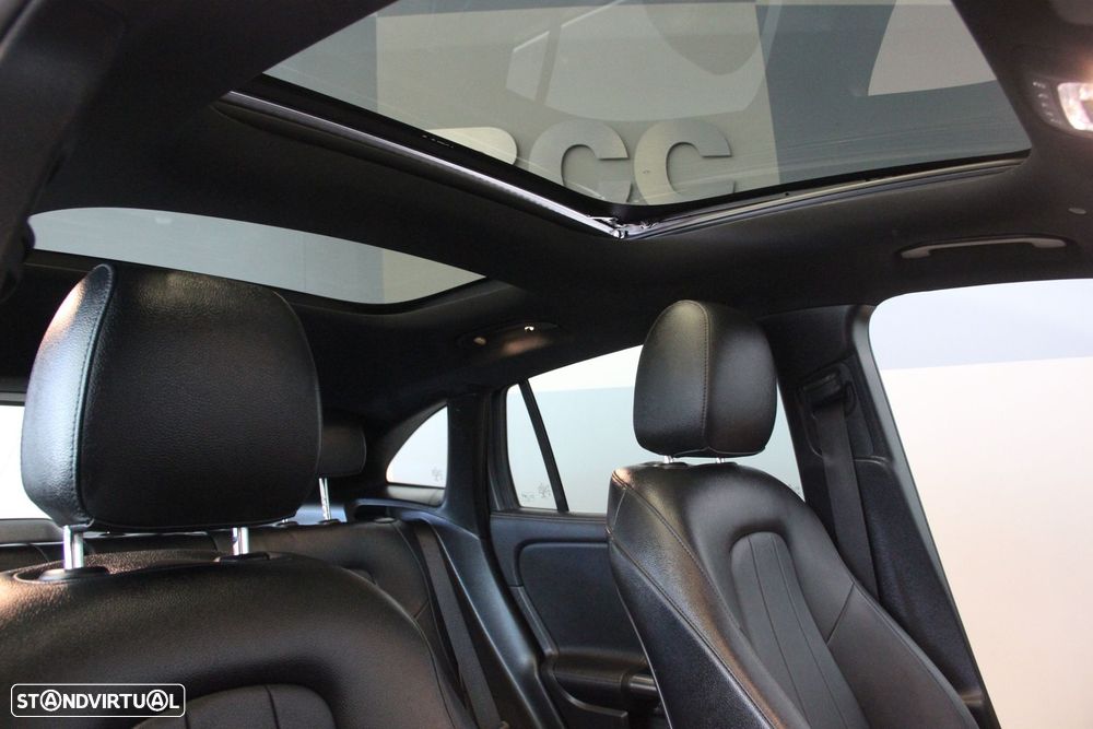 Mercedes-Benz GLA 250 e Progressive - 21