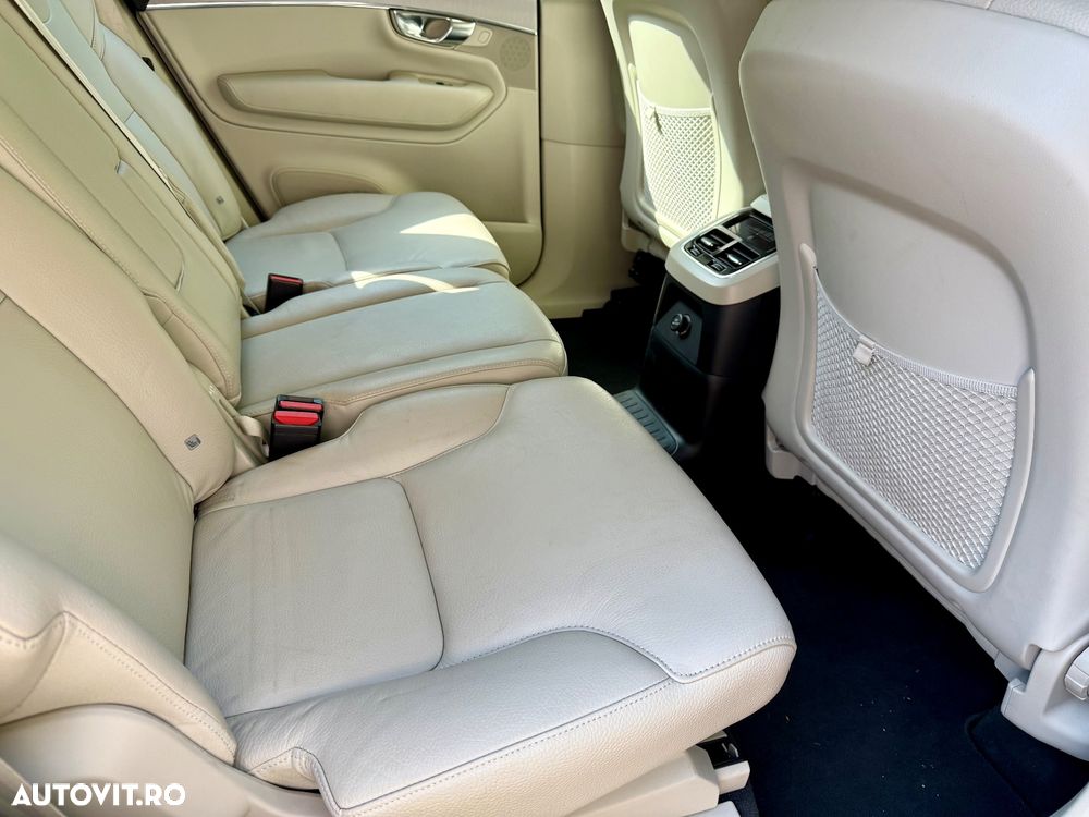 Volvo XC 90 T8 eAWD R-Design - 19