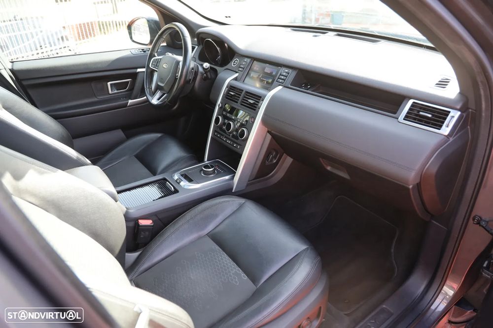 Land Rover Discovery Sport D150 R-Dynamic S - 35