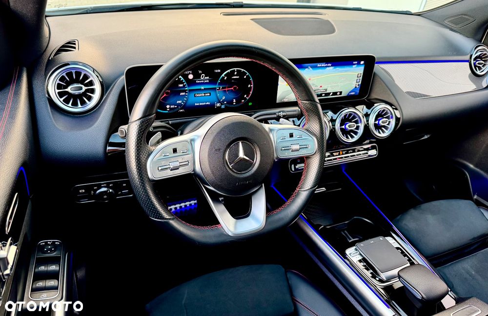 Mercedes-Benz Klasa B 180 d AMG Line 7G-DCT - 31