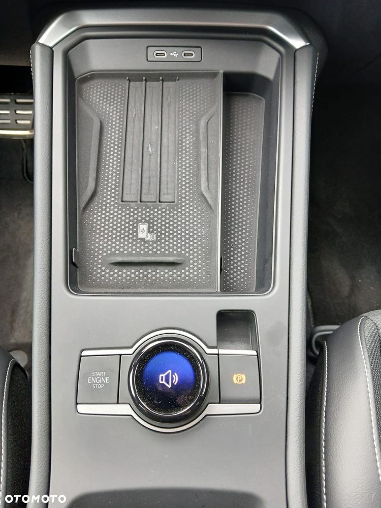 Volkswagen T-Roc 1.5 eTSI R-Line DSG - 23