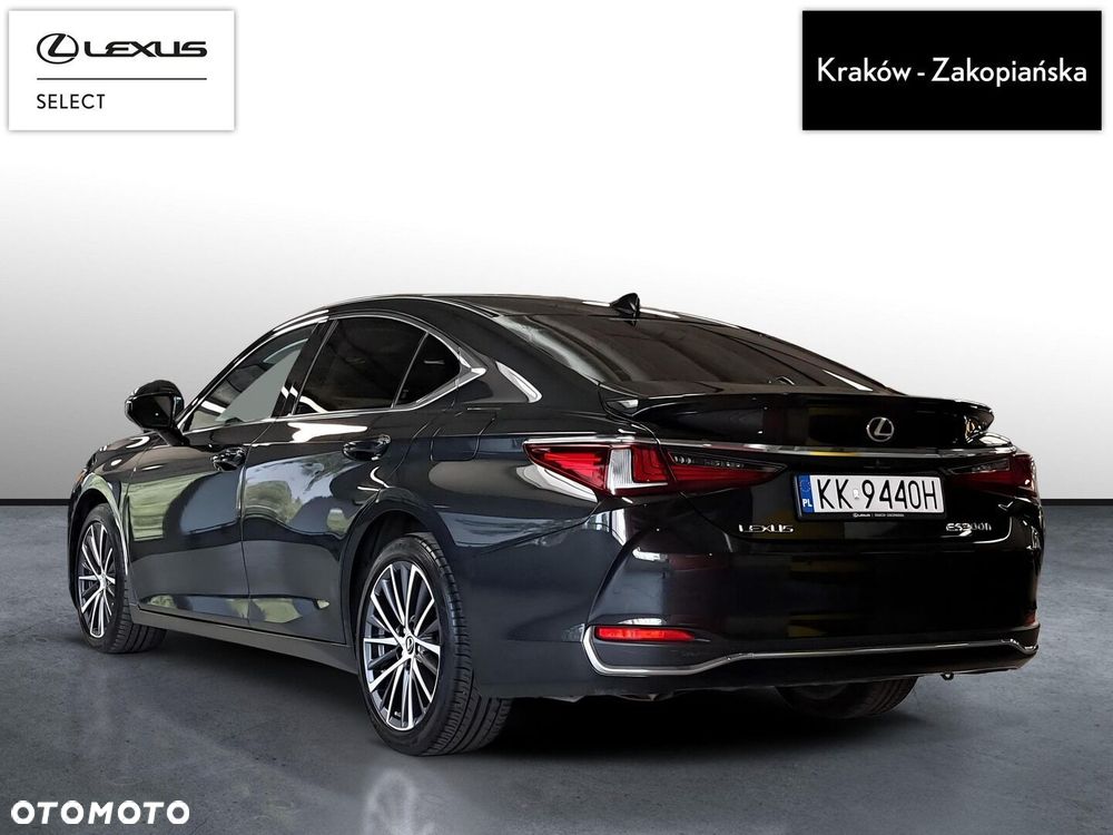 Lexus ES 300h Prestige - 8