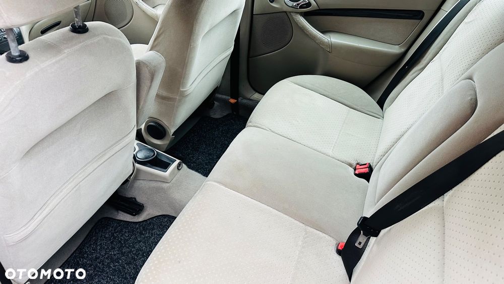 Ford Focus - 13