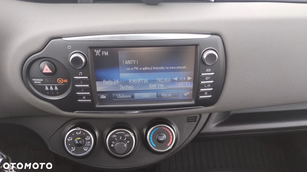 Toyota Yaris - 10