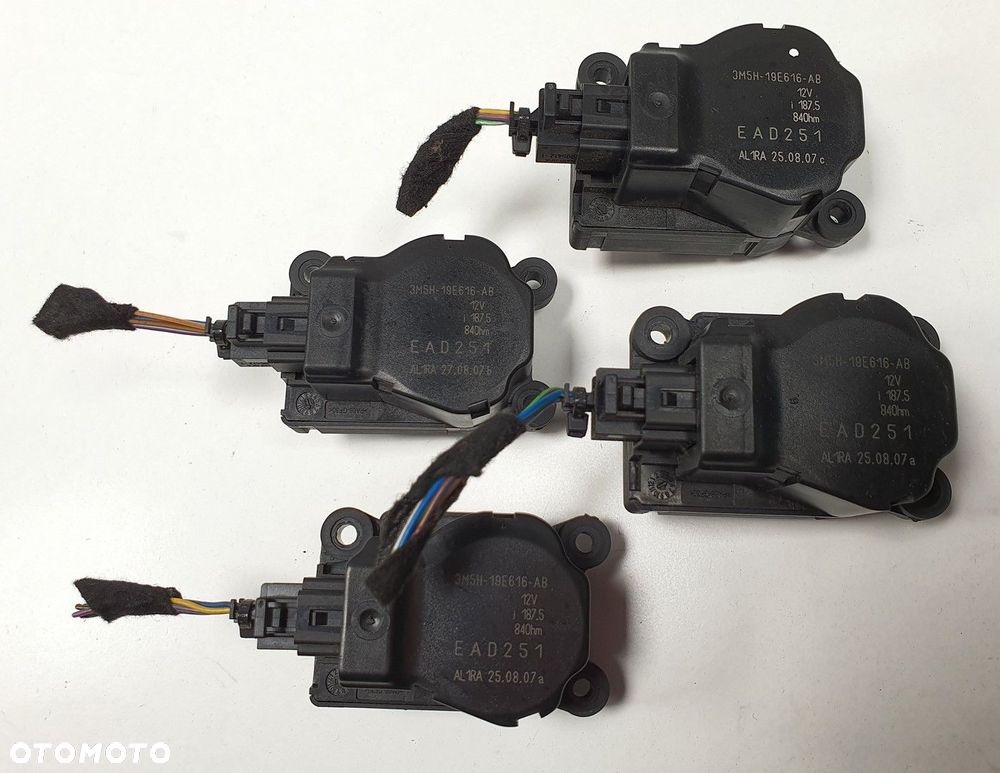 SILNICZEK NAGRZEWNICY FORD MONDEO MK4 - 2