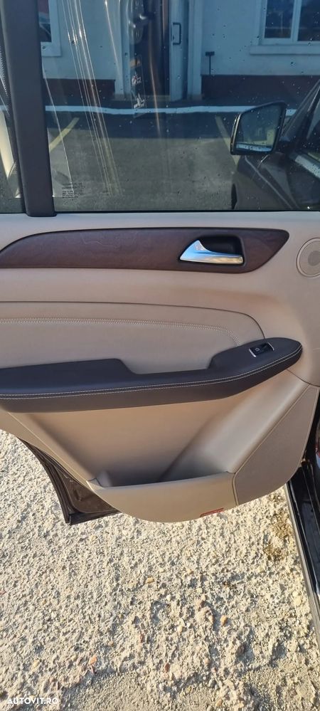 Mercedes-Benz ML 350 BlueTec 4MATIC Aut - 8