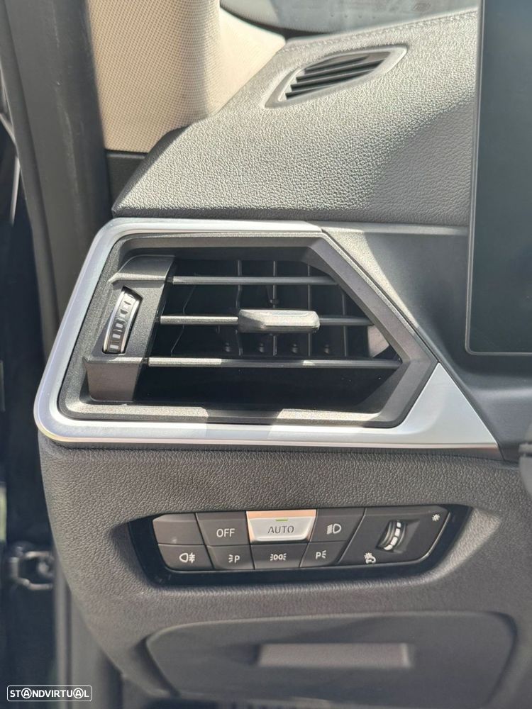 BMW i4 eDrive40 - 21