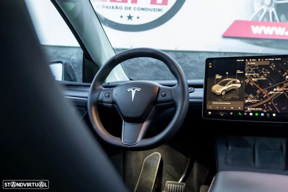 Tesla Model Y Long Range Dual Motor AWD - 10
