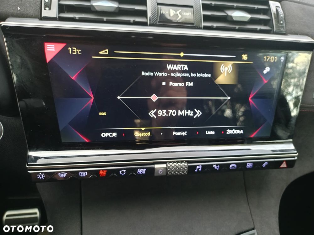 DS Automobiles DS 7 Crossback 1.6 PureTech Performance Line + - 31