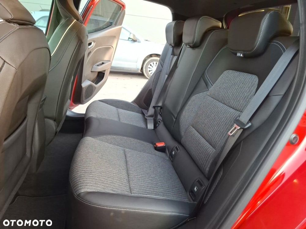Mitsubishi Colt - 10