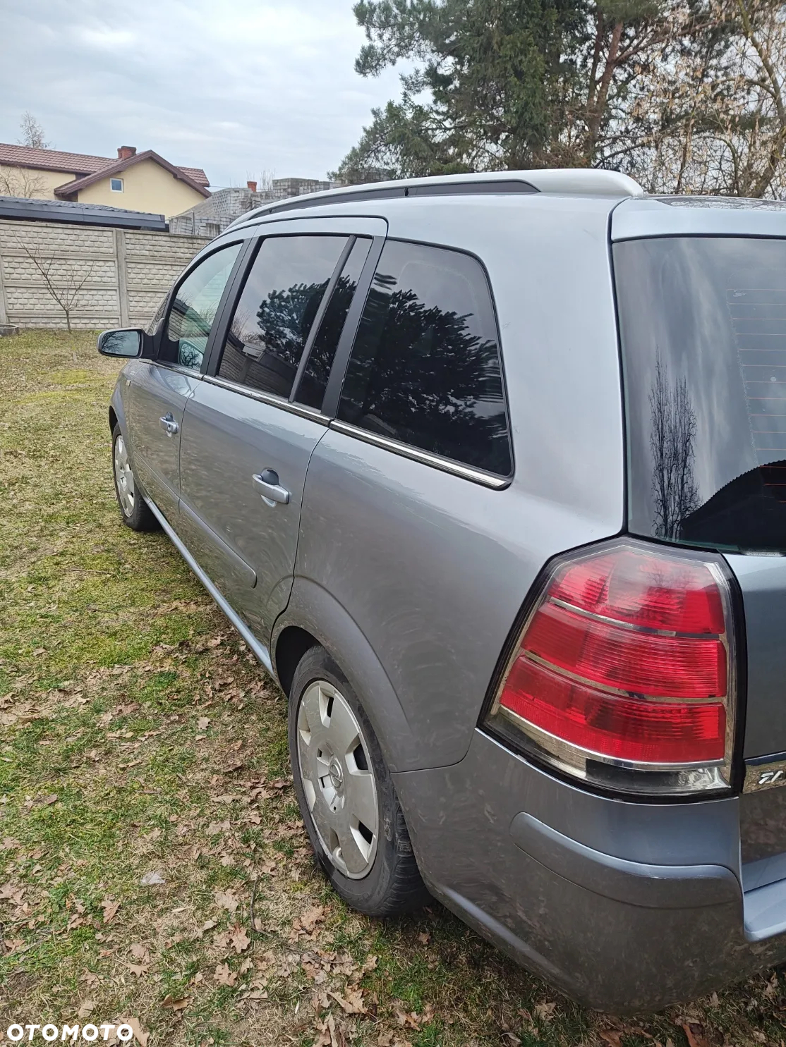 Opel Zafira 1.9 CDTI - 10