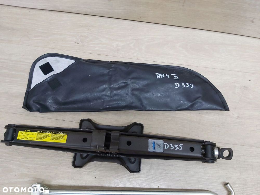 Toyota Rav4 II III lewarek podnośnik pokrętka klucz etui komplet - 2