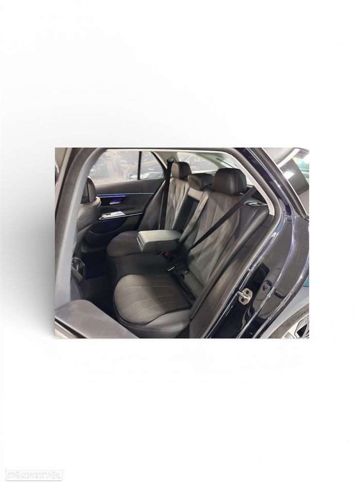 Mercedes-Benz E 300 - 5