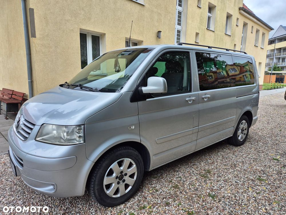 Volkswagen Multivan - 7