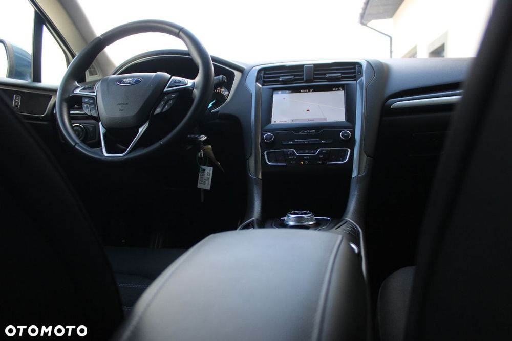 Ford Mondeo - 27