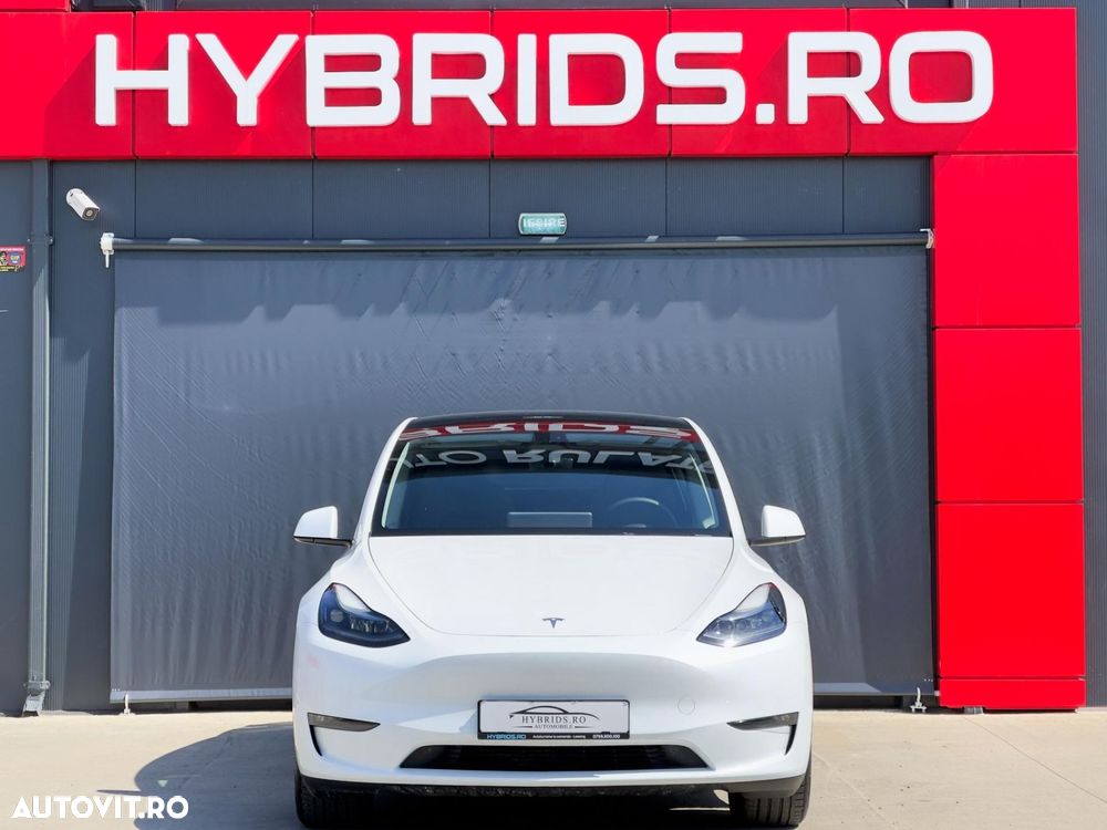 Tesla Model Y Long Range Dual Motor AWD - 9