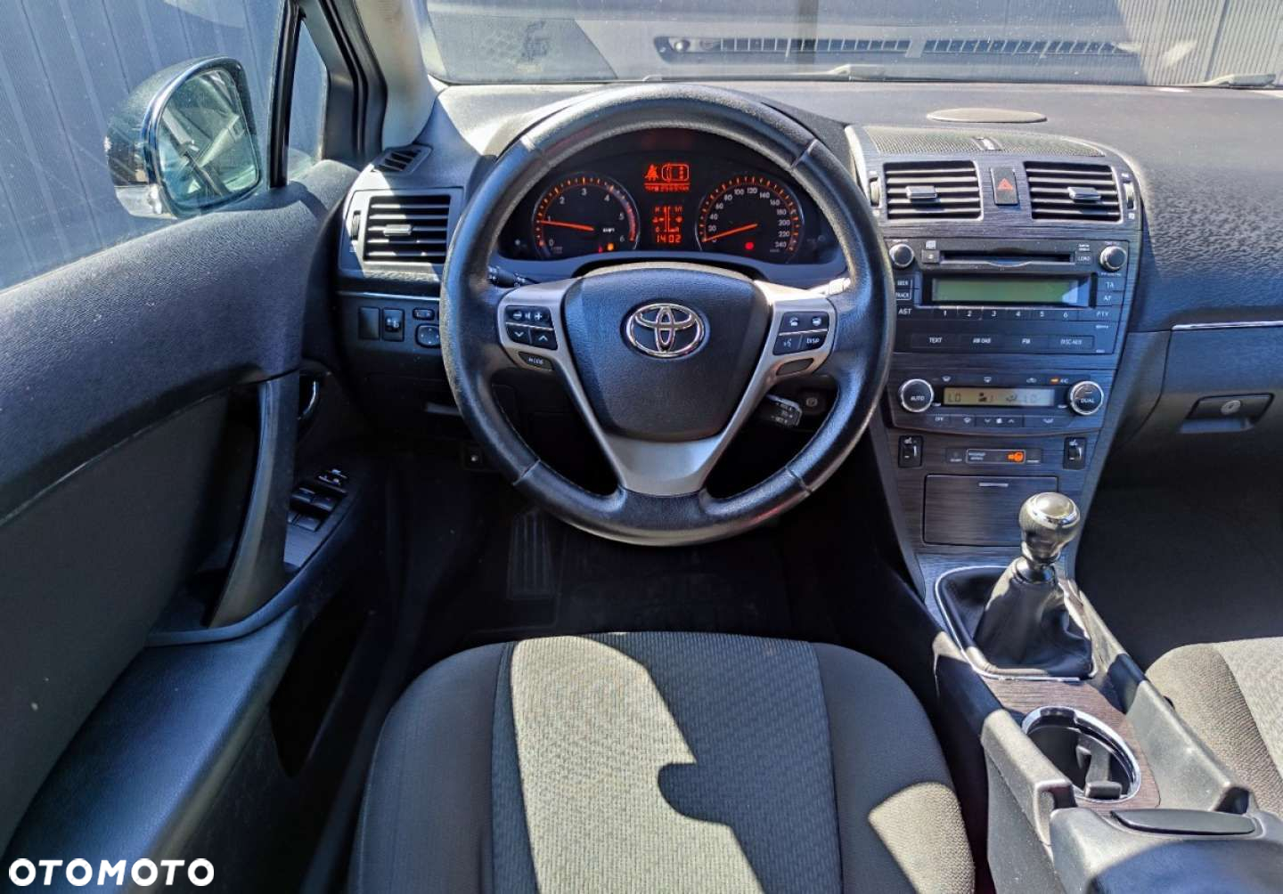 Toyota Avensis - 20