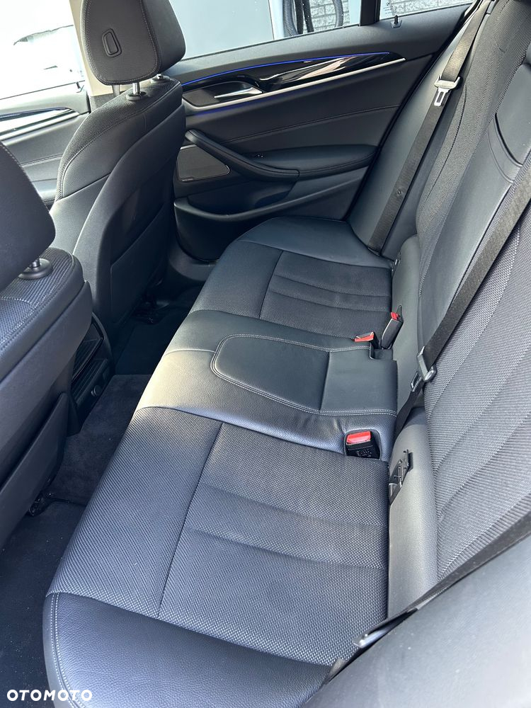 BMW Seria 5 540d xDrive Sport Line sport - 11