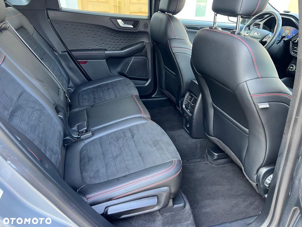 Ford Kuga - 29