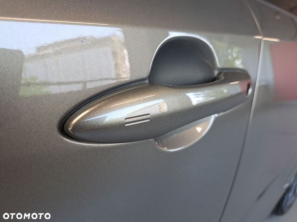 Toyota Corolla 1.8 Hybrid Style - 36