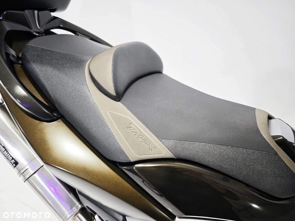 Yamaha Tmax - 14