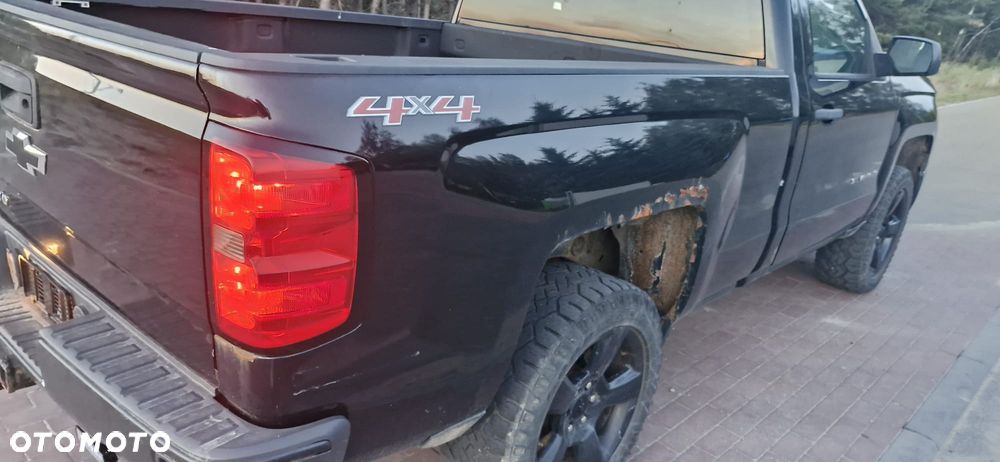 Chevrolet Silverado - 19