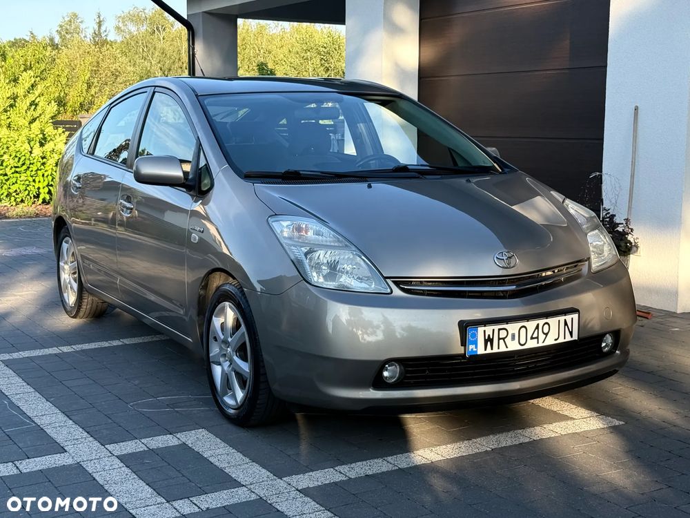 Toyota Prius 1.5 VVT-i Sol - 11