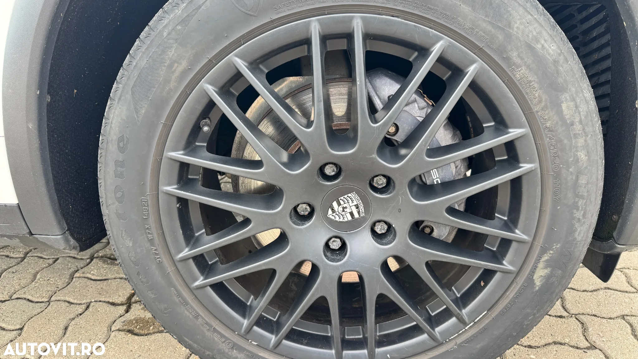 Porsche Cayenne 3.0 L V6 - 21