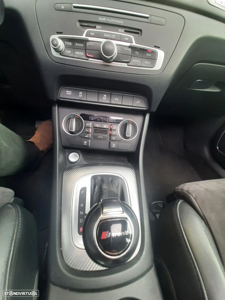 Audi Q3 2.0 TDI quattro Design S tronic - 29