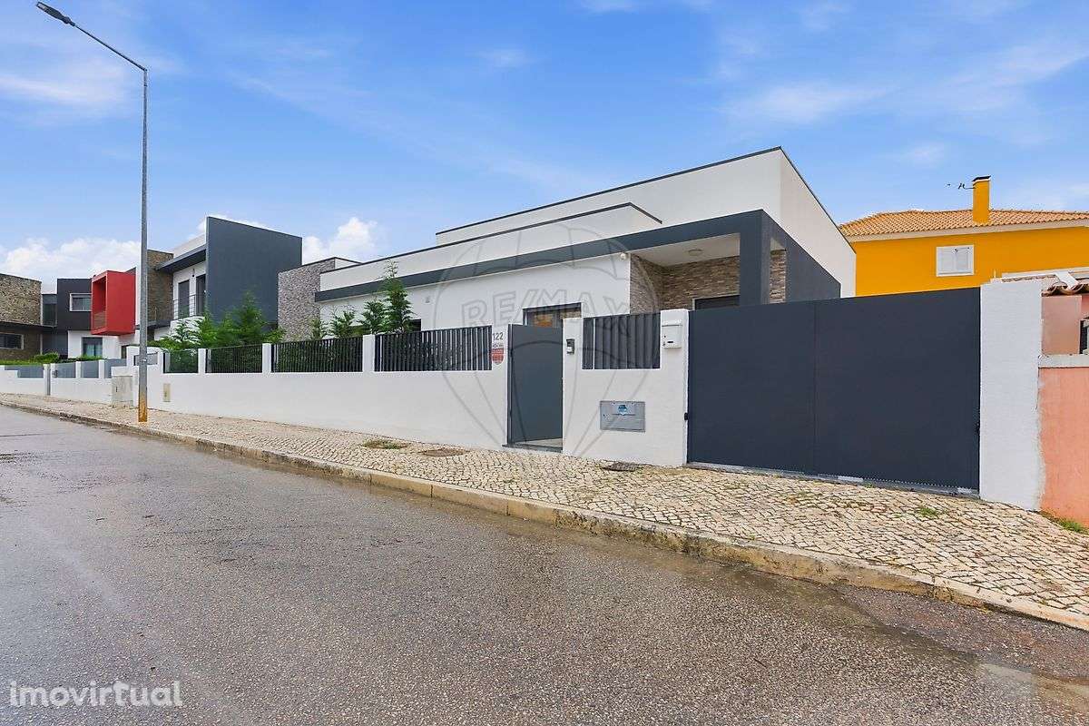 Moradia T4 para venda - Grande imagem: 2/46