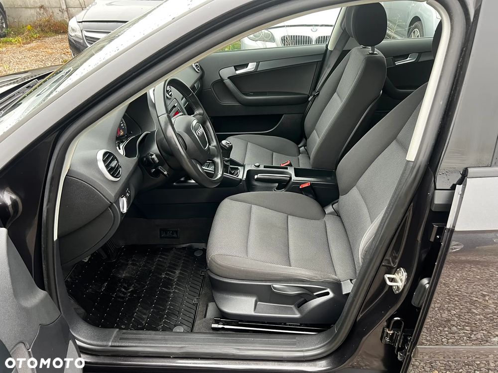 Audi A3 Sportback - 14