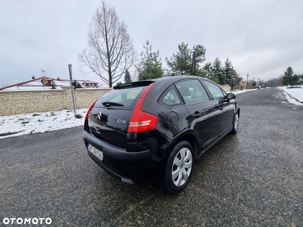 Citroën C4 1.4 16V Impress - 2