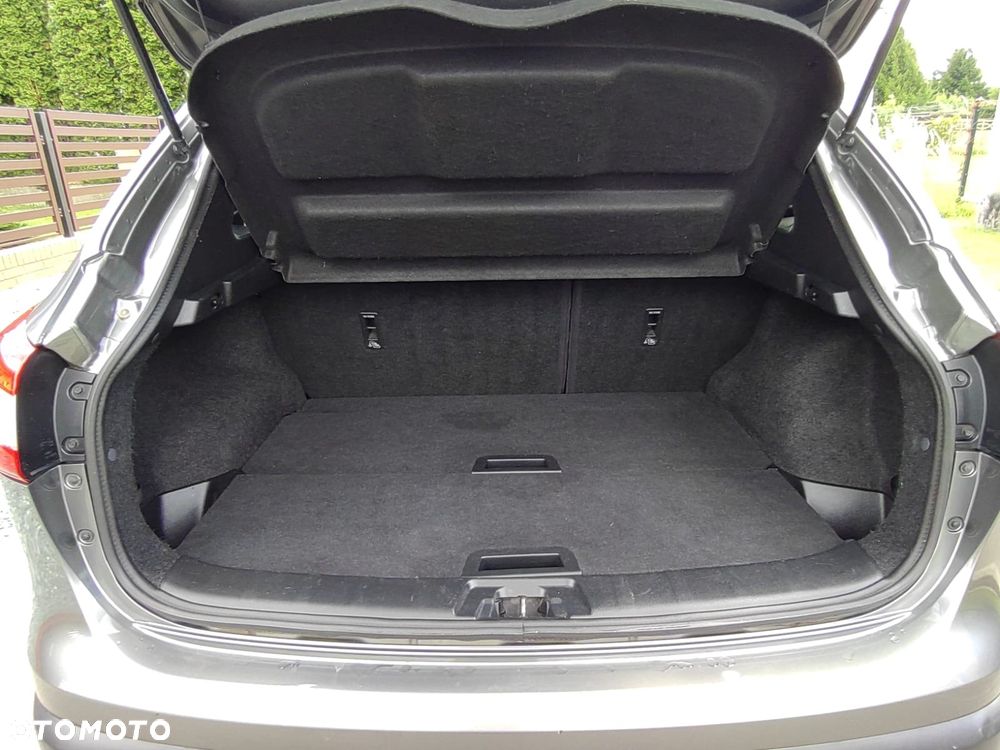 Nissan Qashqai 1.6 dCi Xtronic TEKNA - 17
