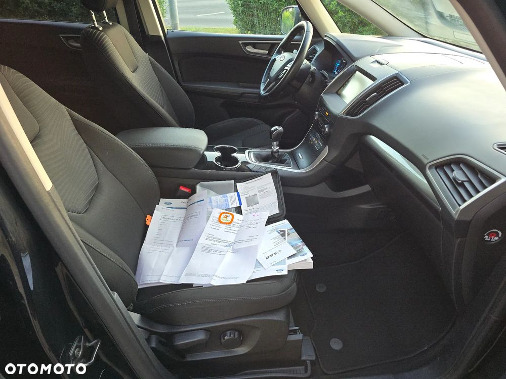 Ford S-Max - 14