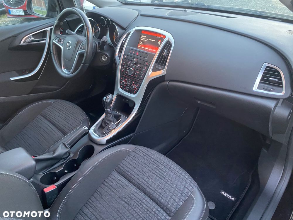 Opel Astra 1.4 Turbo Exklusiv - 27