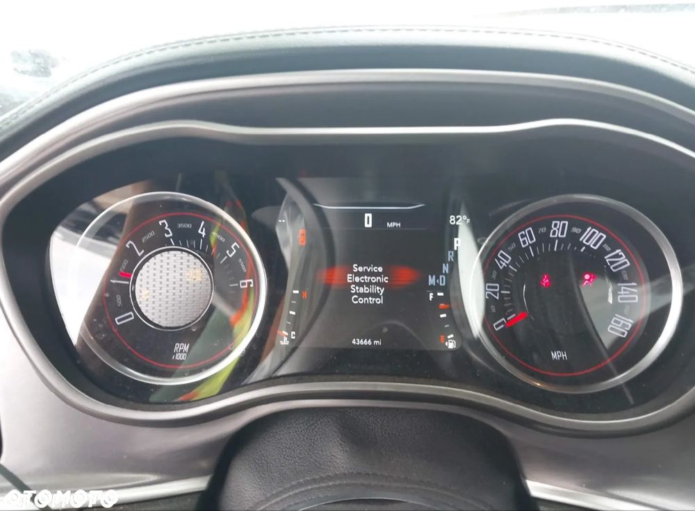 Dodge Challenger Automatik SXT Plus - 12