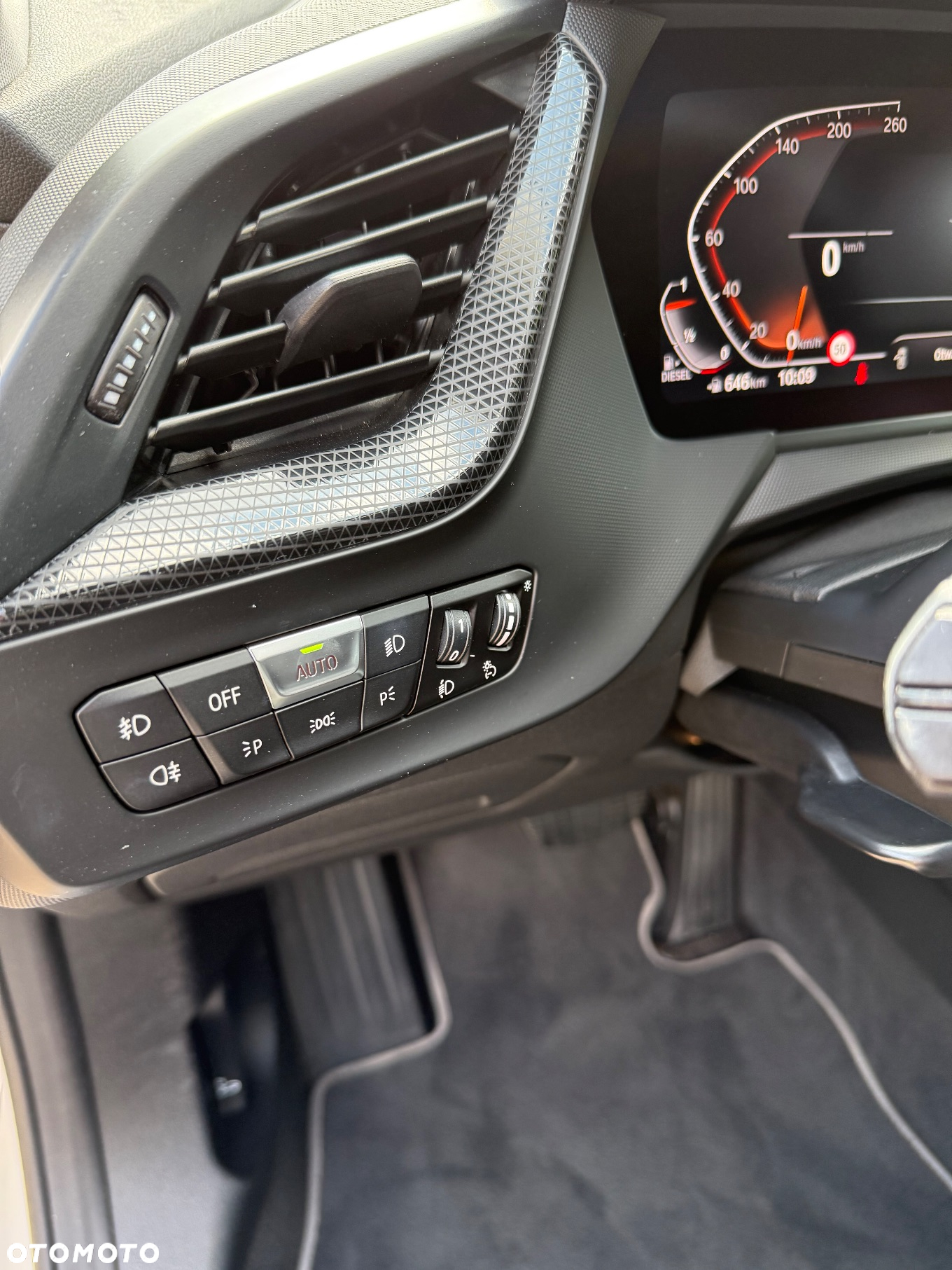 BMW Seria 2 218d Sport Line sport - 18